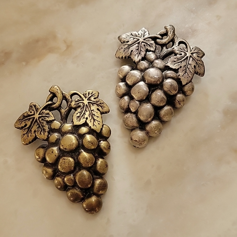 Danon Grape magnets